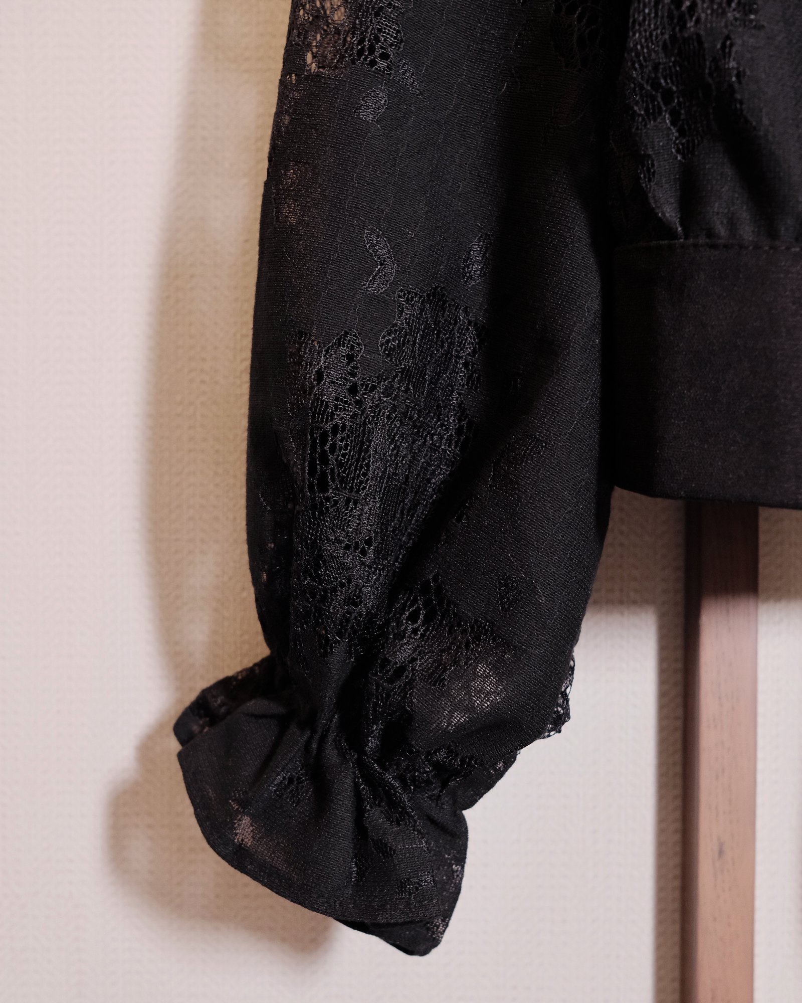 Áo Ren Cổ V Cột Dây, Tay Dài Bo Chun Sang Trọng, Quyến Rũ - Ảnh 6