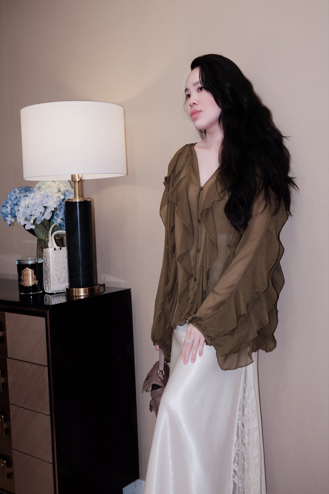 Áo Sơ Mi Voan Cổ V Tay Dài Thanh Lịch - Thiết Kế Đi Chơi, Du Lịch - Ảnh 12