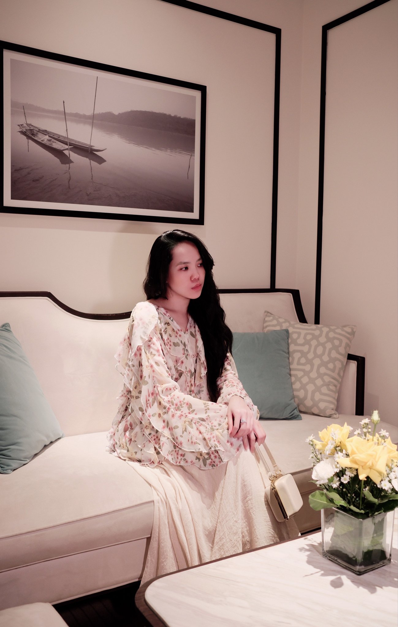 Áo Kiểu Voan Hoa Nữ Cao Cấp Bèo Cổ V Tay Dài Thanh Lịch - Phong Cách Dịu Dàng Đi Chơi, Du Lịch, Du Xuân - Ảnh 7