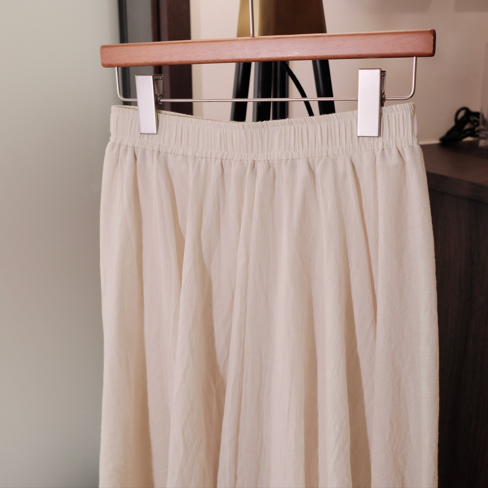 Áo Kiểu Voan Hoa Nữ Cao Cấp Bèo Cổ V Tay Dài Thanh Lịch - Phong Cách Dịu Dàng Đi Chơi, Du Lịch, Du Xuân - Ảnh 2