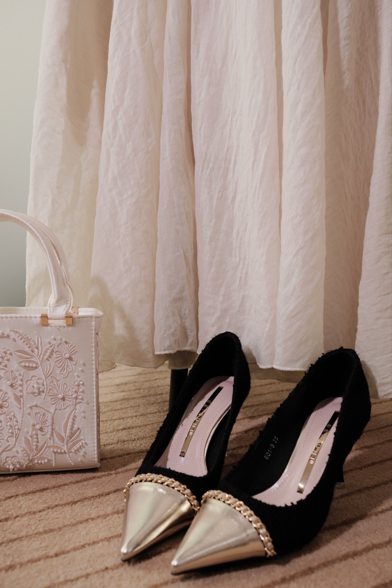 Áo Kiểu Voan Hoa Nữ Cao Cấp Bèo Cổ V Tay Dài Thanh Lịch - Phong Cách Dịu Dàng Đi Chơi, Du Lịch, Du Xuân - Ảnh 3