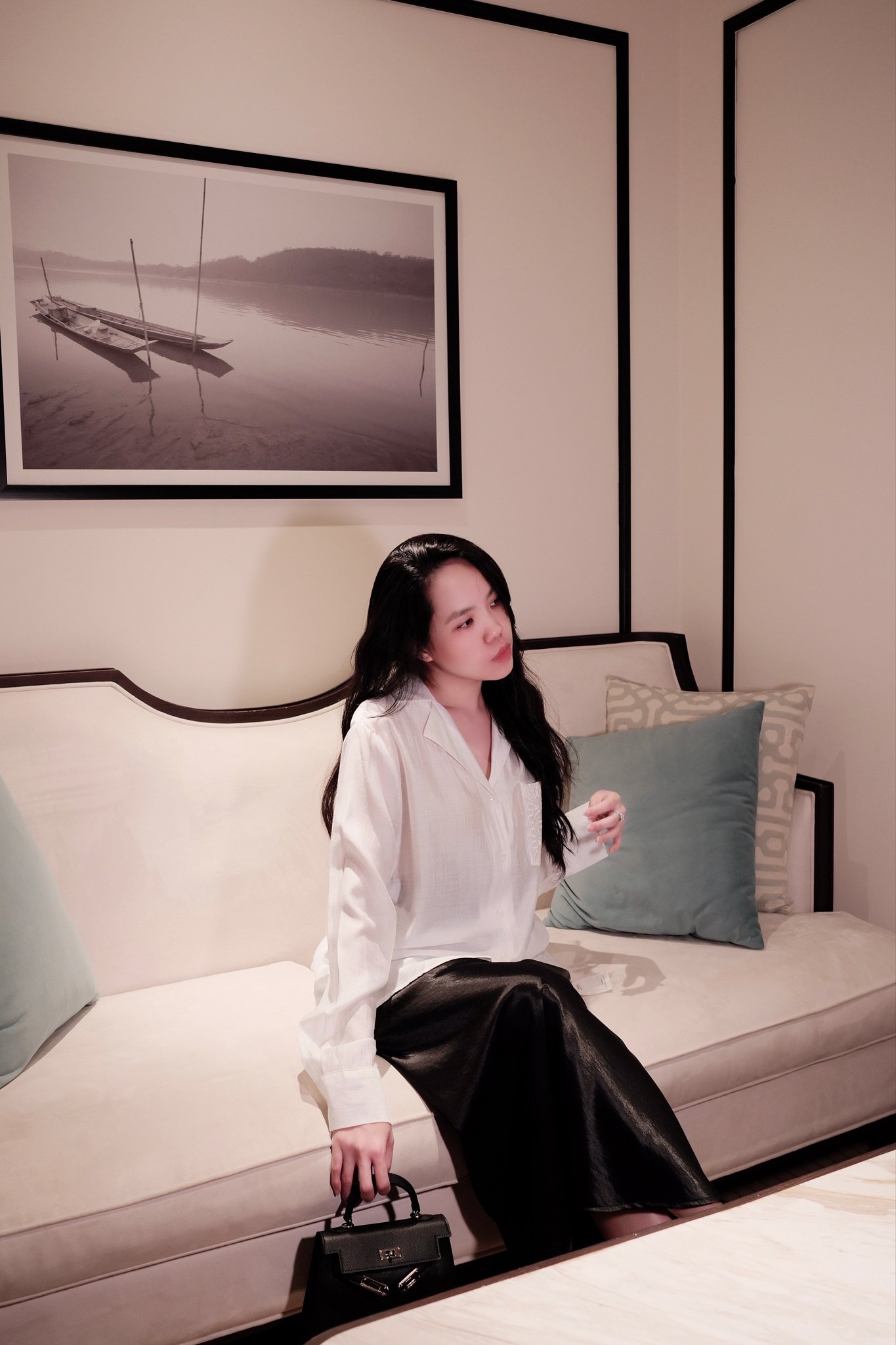 Áo Sơ Mi Nữ Cổ Vest Thanh Lịch Tay Dài Chất Liệu Thô Túi Thêu Phong Cách Công Sở - Ảnh 5