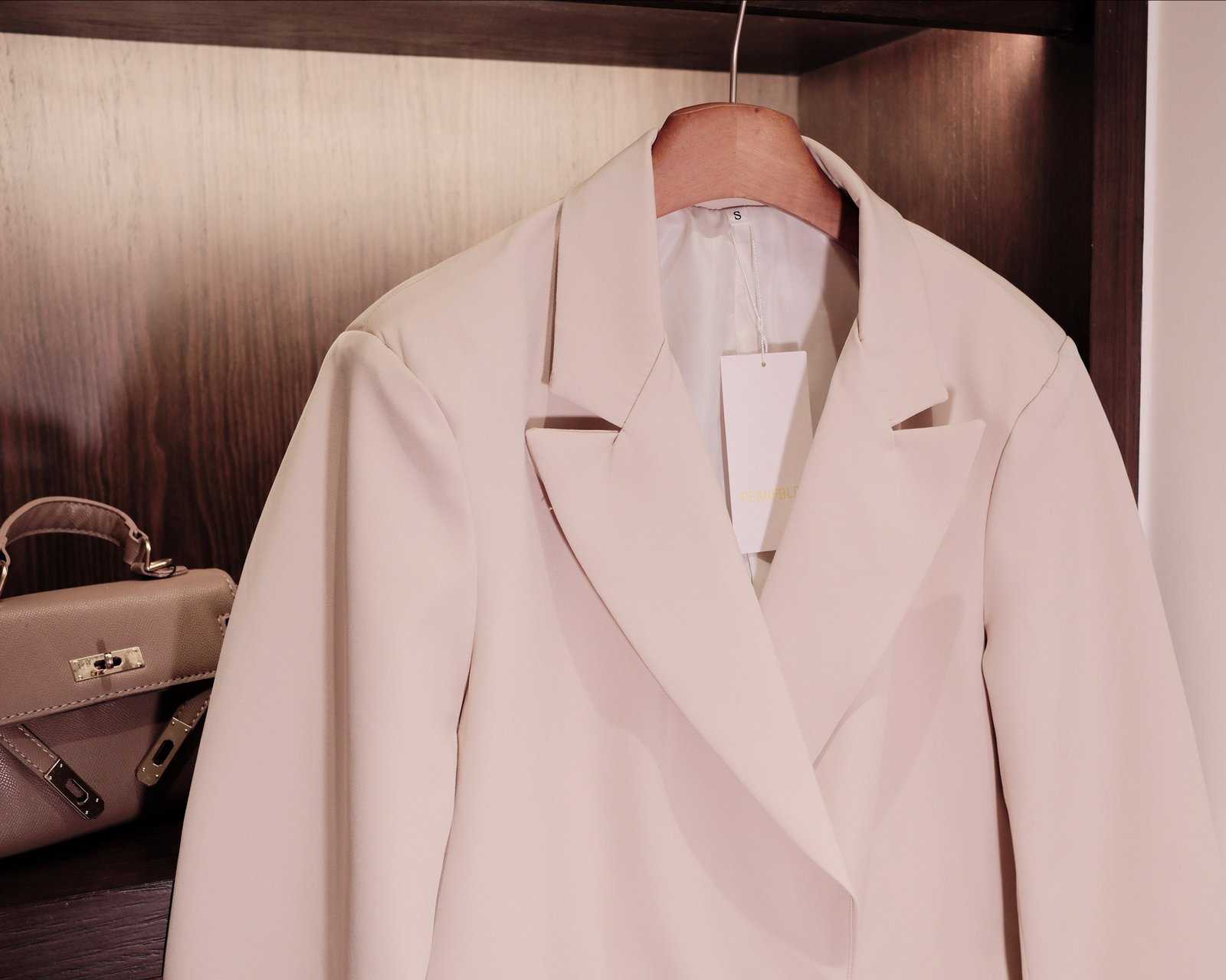 Áo Vest Nữ Blazer Dáng Rộng Thanh Lịch Tay Dài Cao Cấp - Thiết Kế Công Sở Hiện Đại Có Lót Hai Túi Tiện Dụng - Ảnh 10