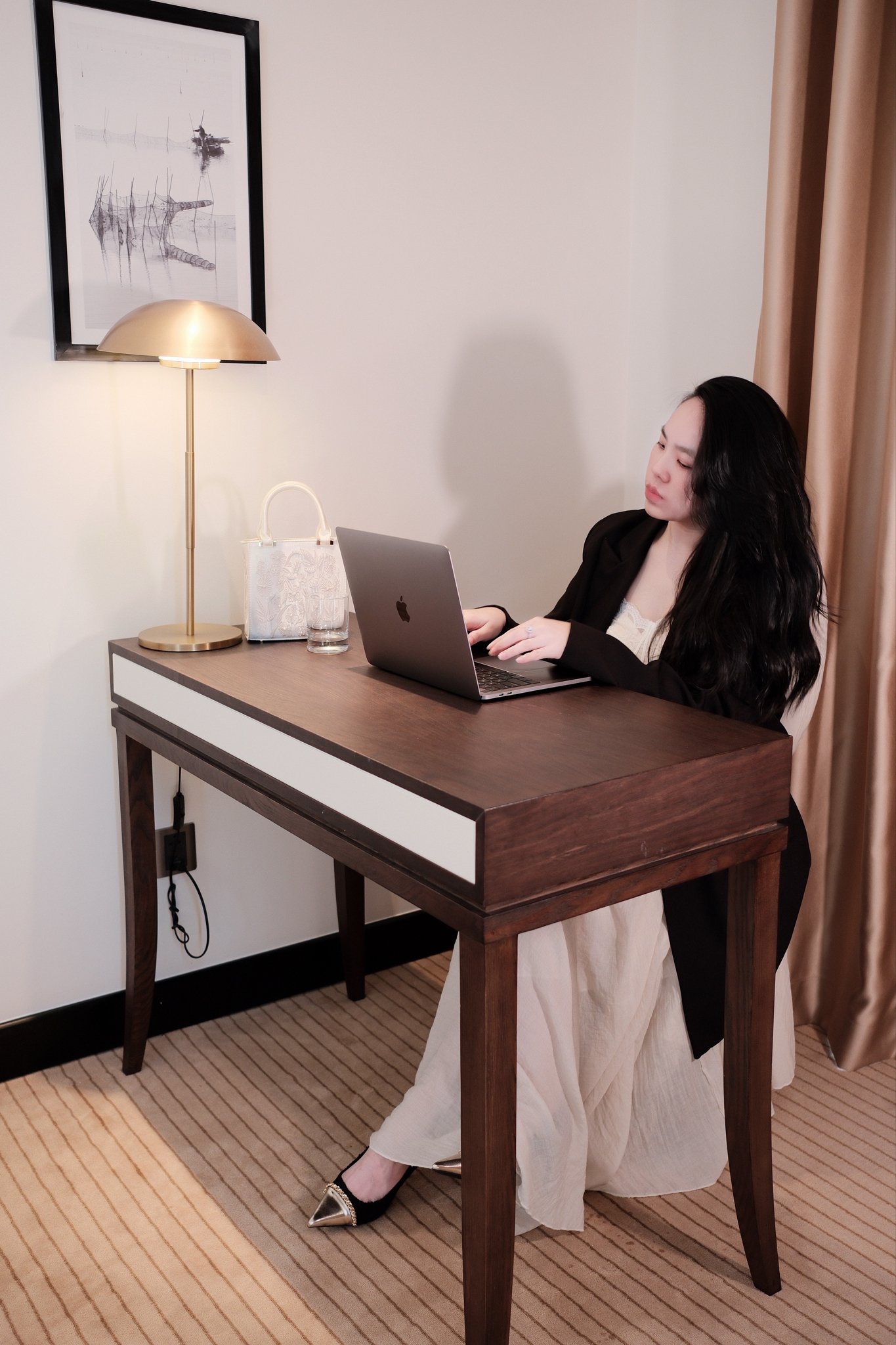 Áo Vest Nữ Blazer Dáng Rộng Thanh Lịch Tay Dài Cao Cấp - Thiết Kế Công Sở Hiện Đại Có Lót Hai Túi Tiện Dụng - Ảnh 5