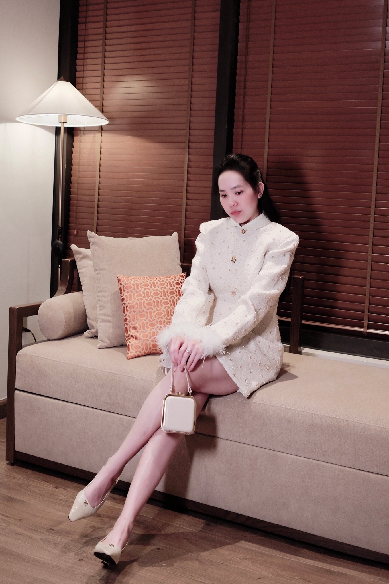 Váy Xòe Thanh Lịch Cổ Sen Đính Nút Trang Trí, Tay Dài Phối Lông Mềm Mại - Đẳng Cấp Dự Tiệc & Dạo Phố - Ảnh 7