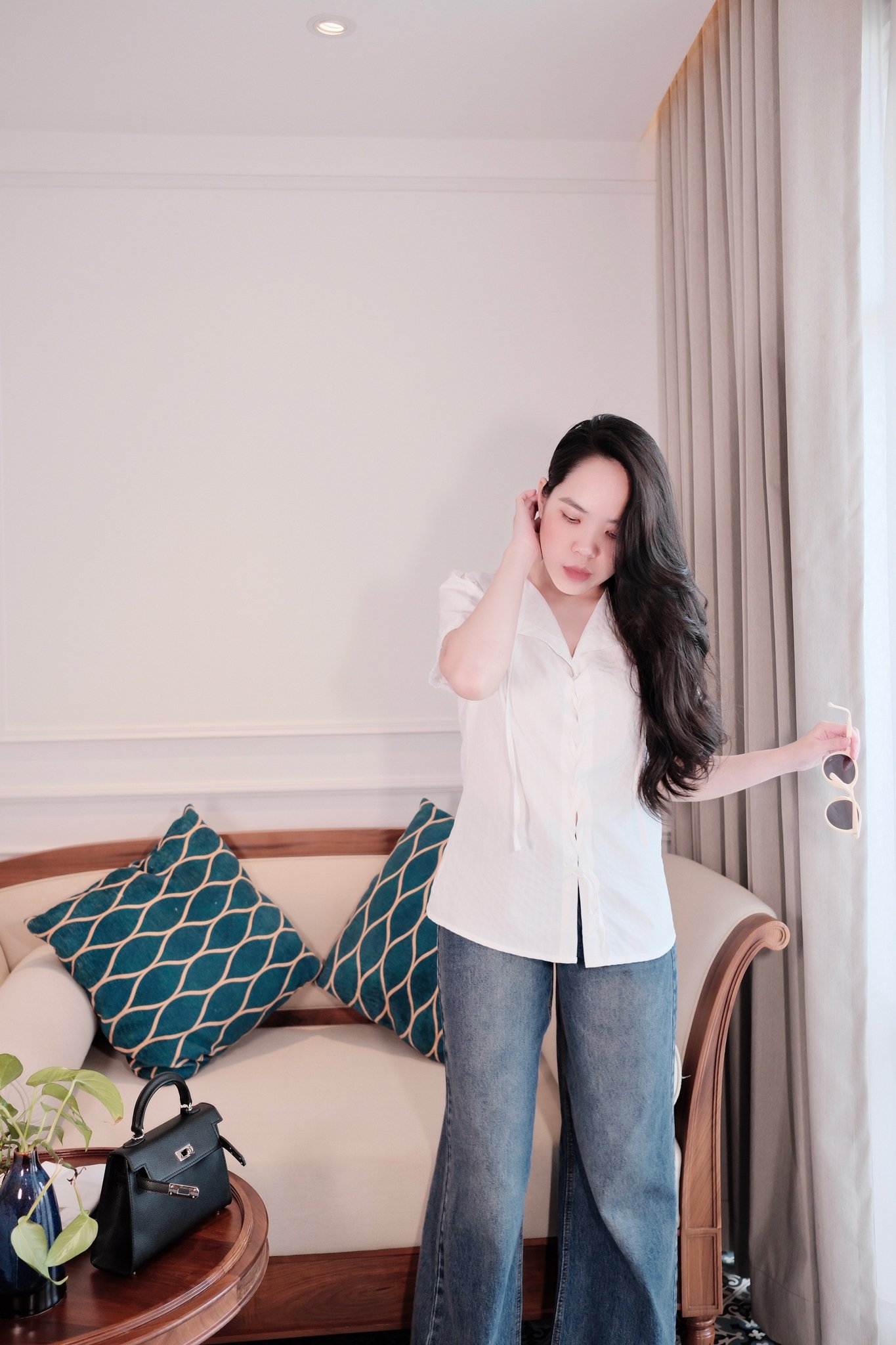 Áo Sơ Mi Nữ Cổ Tròn Buộc Nơ Dây Đan Tay Ngắn Viền Ren – Thời Trang Thanh Lịch Công Sở & Dạo Phố - Ảnh 3