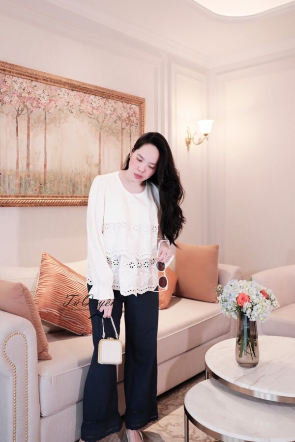 Áo Sơ Mi Nữ Cổ Tròn Phân Tầng Thêu Hoa Tay Dài Bo Chun Dáng Rộng - Thanh Lịch & Phong Cách