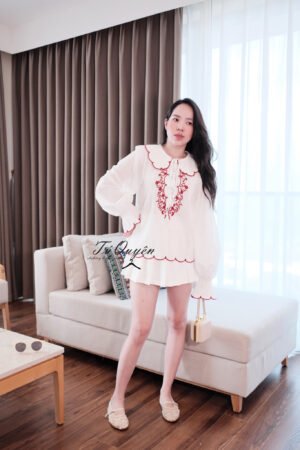 Áo Sơ Mi Nữ Cổ Sen Thêu Hoa Buộc Nơ Tay Dài Thanh Lịch Phong Cách Vintage