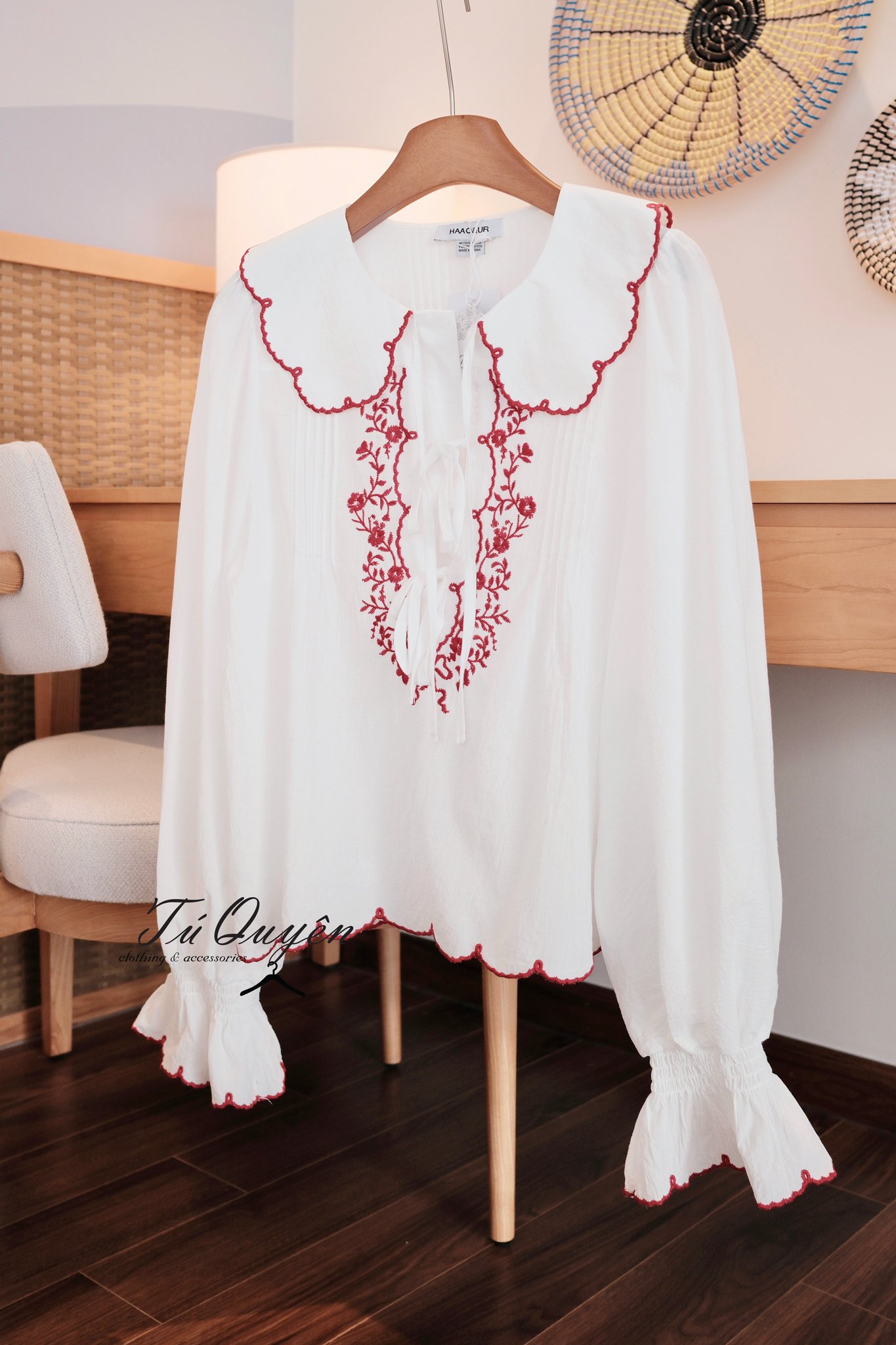 Áo Sơ Mi Nữ Cổ Sen Thêu Hoa Buộc Nơ Tay Dài Thanh Lịch Phong Cách Vintage - Ảnh 4