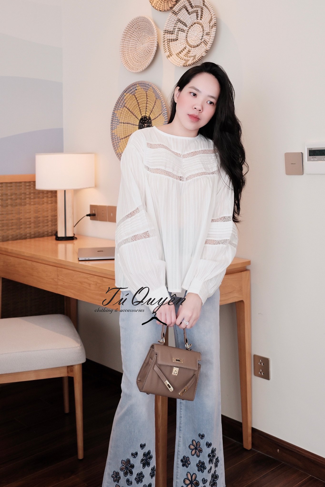 Áo Sơ Mi Nữ Cổ Tròn Phối Ren Xếp Ly Tinh Tế, Tay Dài Chất Thô Cao Cấp - Phong Cách Thanh Lịch Cho Mọi Dịp - Ảnh 3