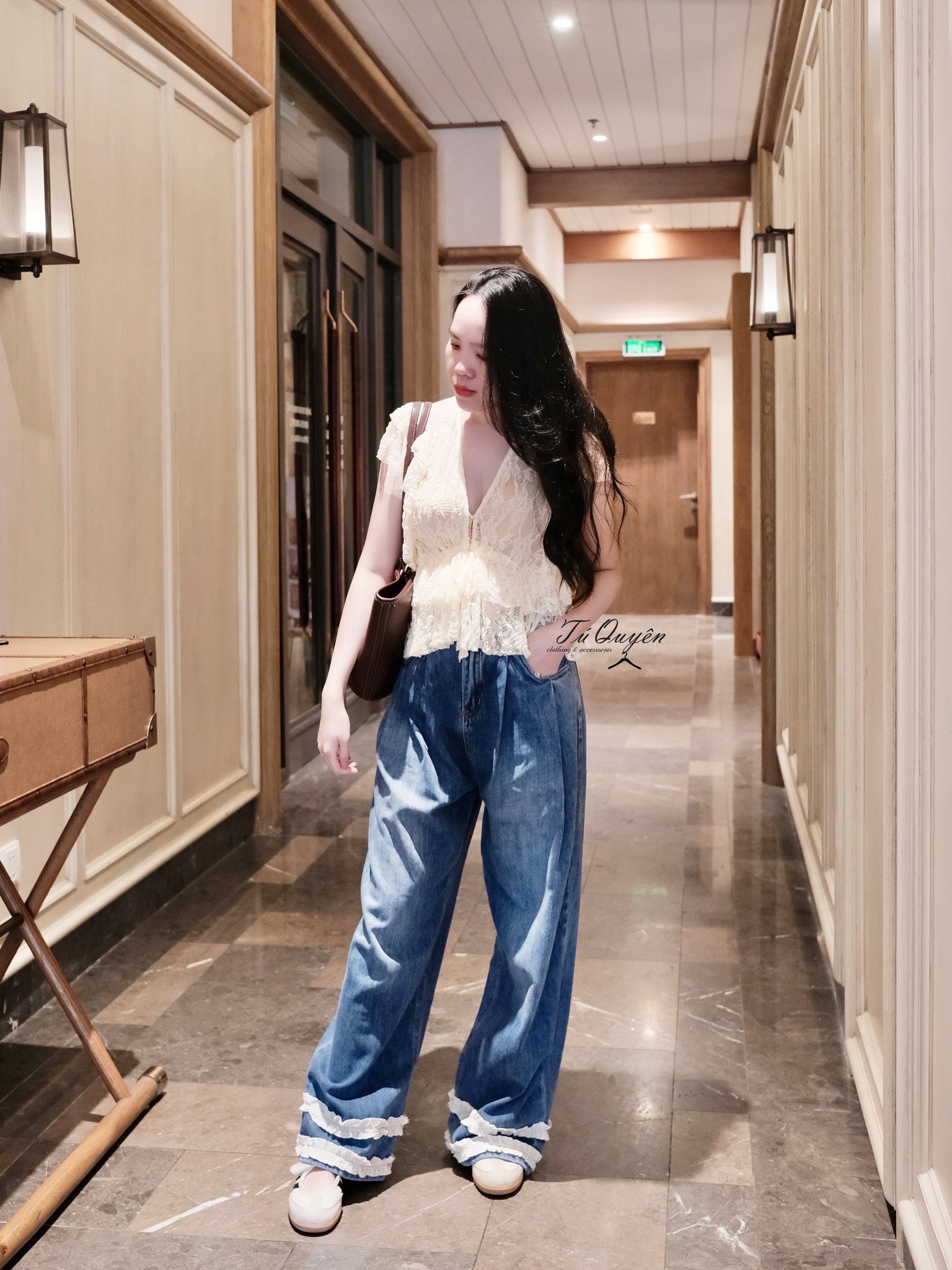 Áo Ren Nữ Croptop Cổ V Dây Rút Tay Cánh Tiên Phối Bèo Điệu Đà Thanh Lịch, Phong Cách Du Lịch Hè Thu Hút
