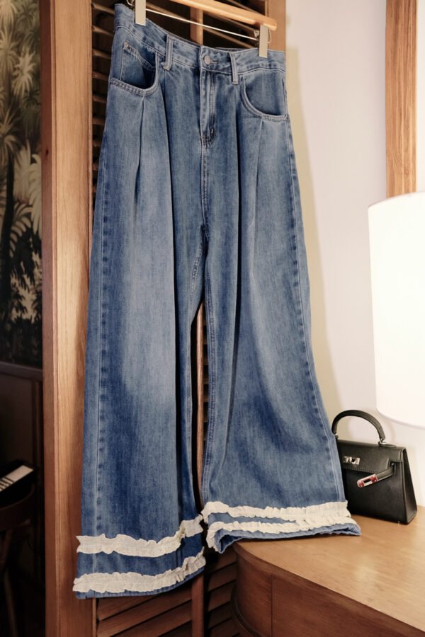 Quần Baggy Jean Nữ Dáng Rộng Gấu Bèo Xếp Ly Nút Cài Thanh Lịch - Phong Cách Năng Động & Thời Thượng