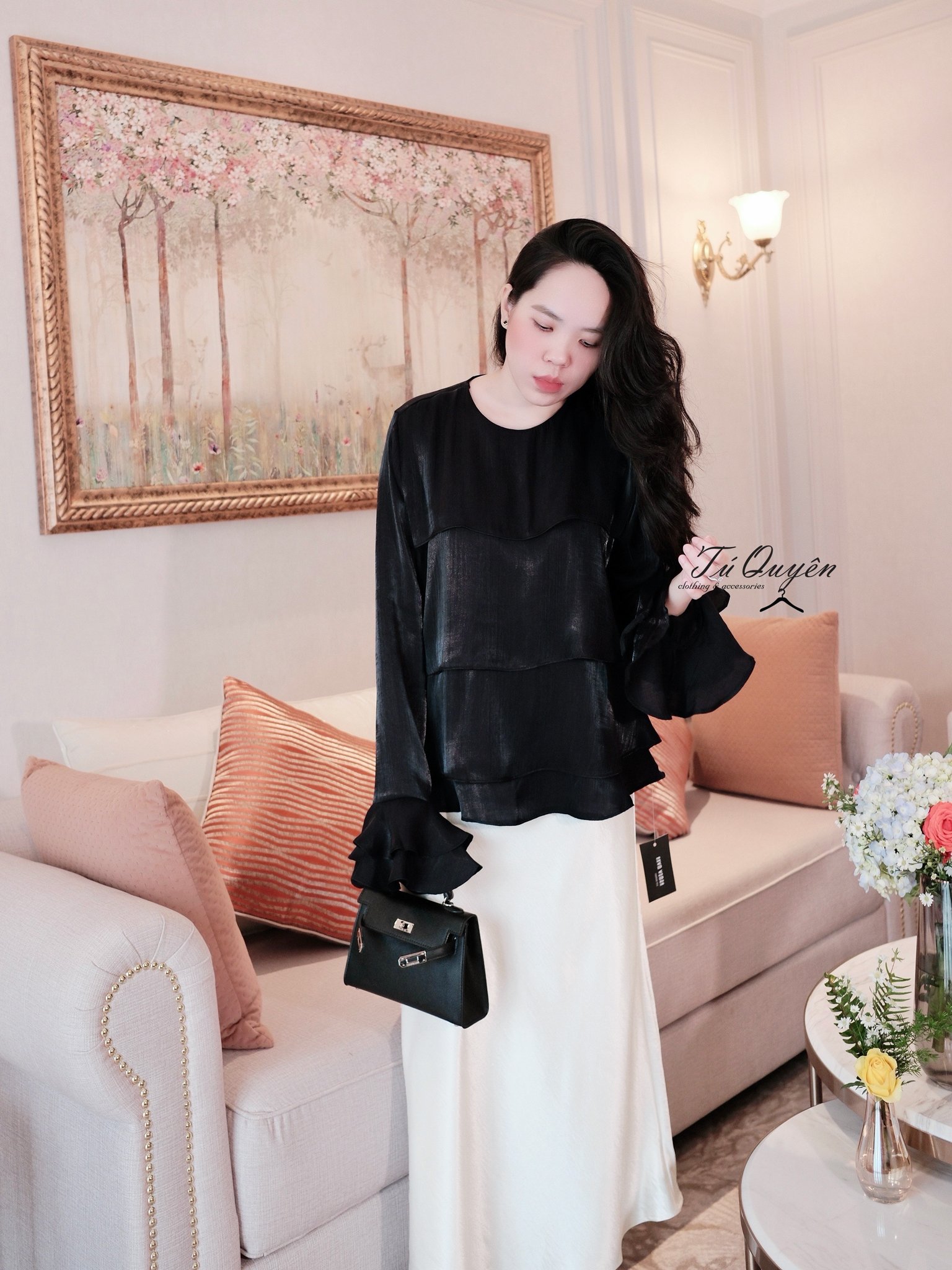 Áo Kiểu Lụa Cổ Tròn Xếp Tầng Tay Loa Nữ Cao Cấp – Thanh Lịch, Bay Bổng Cho Đi Tiệc & Du Lịch",