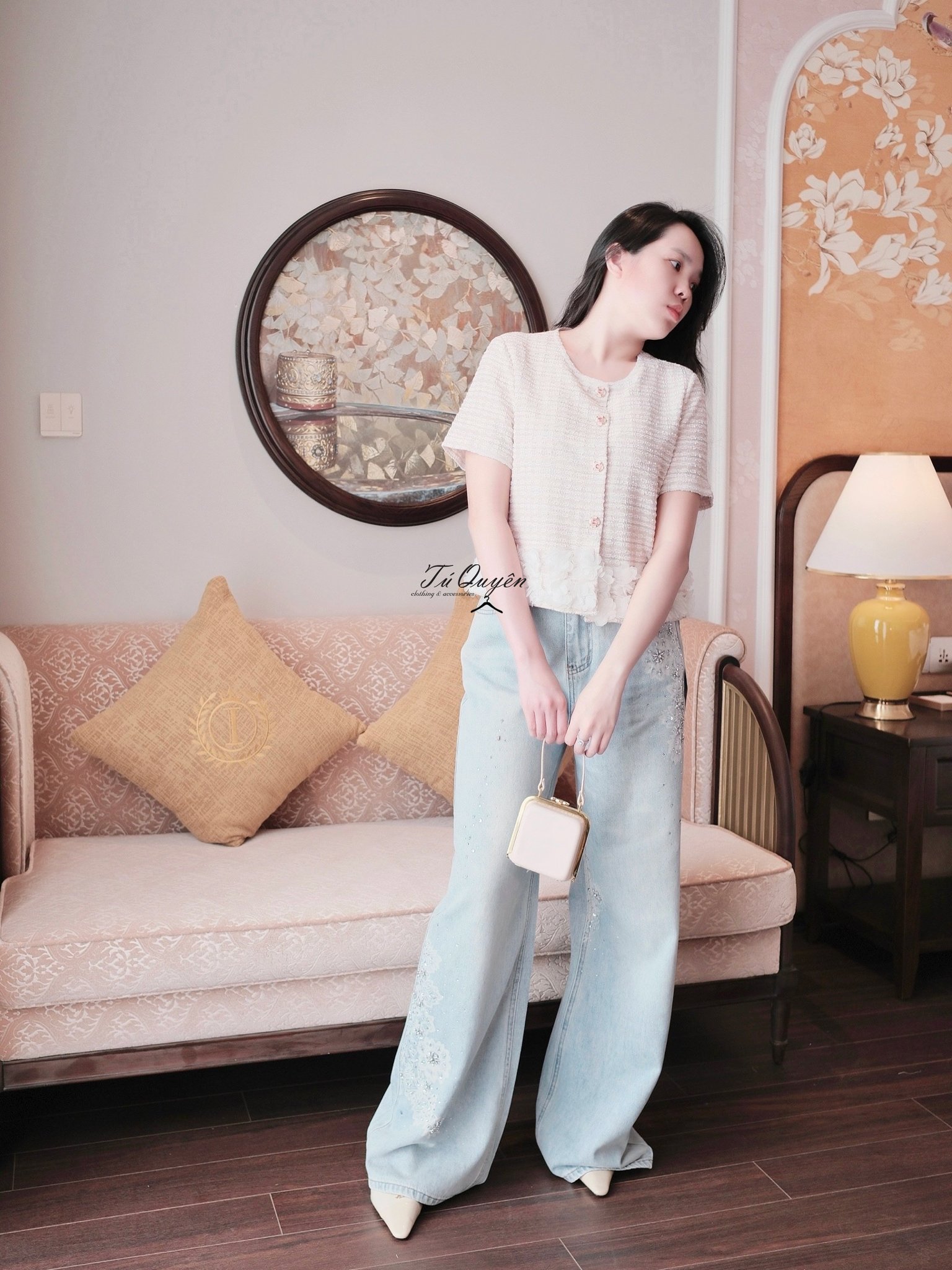 Áo Kiểu Ren Croptop Tay Ngắn Nút Dọc Gấu Viền Hoa Voan Có Lót – Thanh Lịch, Sang Trọng Cho Nàng Đi Tiệc, Du Lịch