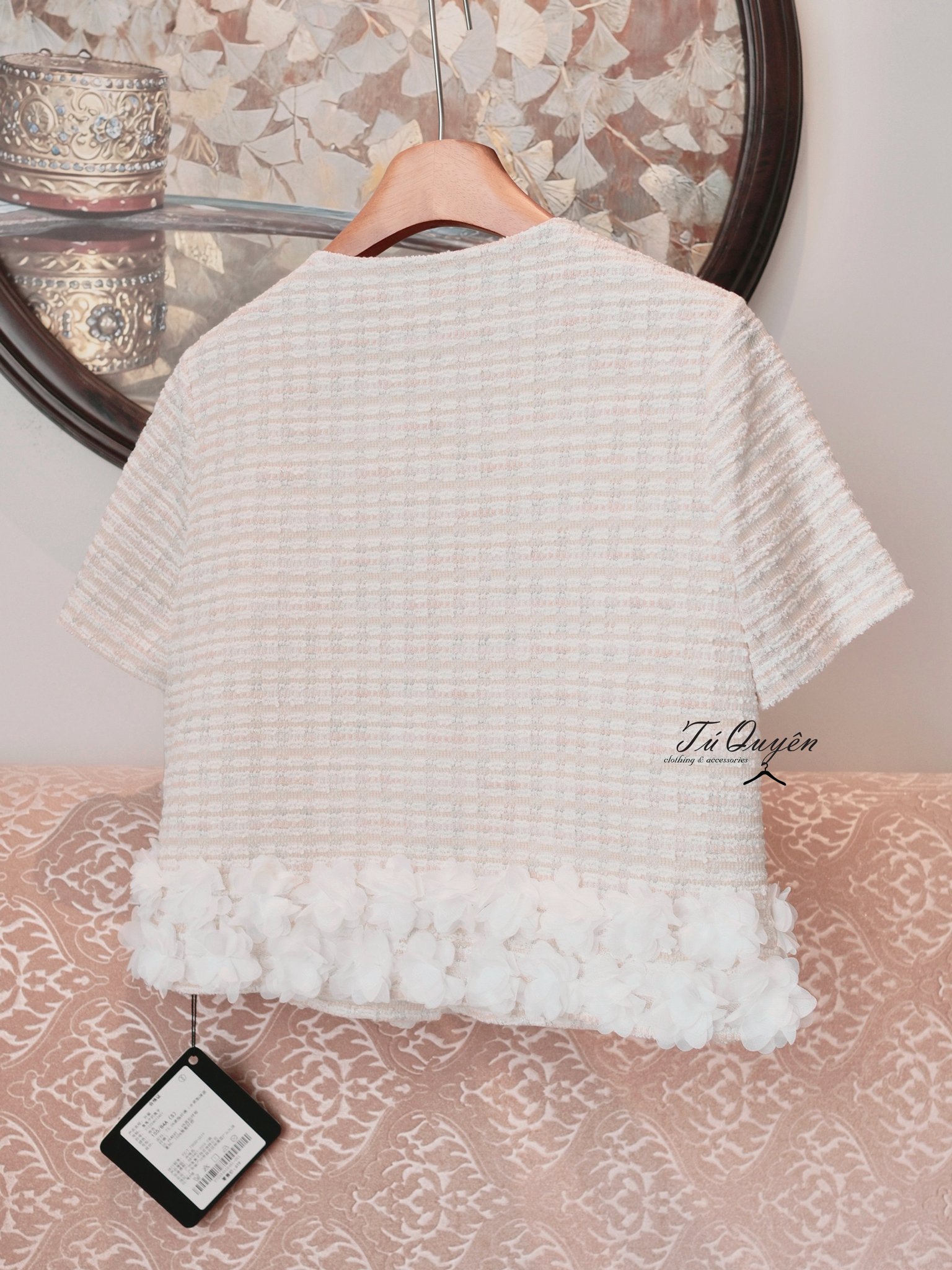 Áo Kiểu Ren Croptop Tay Ngắn Nút Dọc Gấu Viền Hoa Voan Có Lót – Thanh Lịch, Sang Trọng Cho Nàng Đi Tiệc, Du Lịch - Ảnh 2